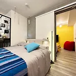 Caesar House Connecting Room 201And202