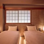 Newopen! - 2 Min Walk From Yoyogi-Koen Station - 5 Min Train Ride From Shinjuku - 2 Showers - 123 M2, Private House In The City Centre!
