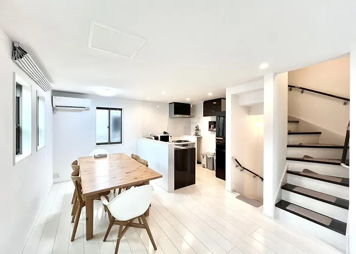 Shinjuku House