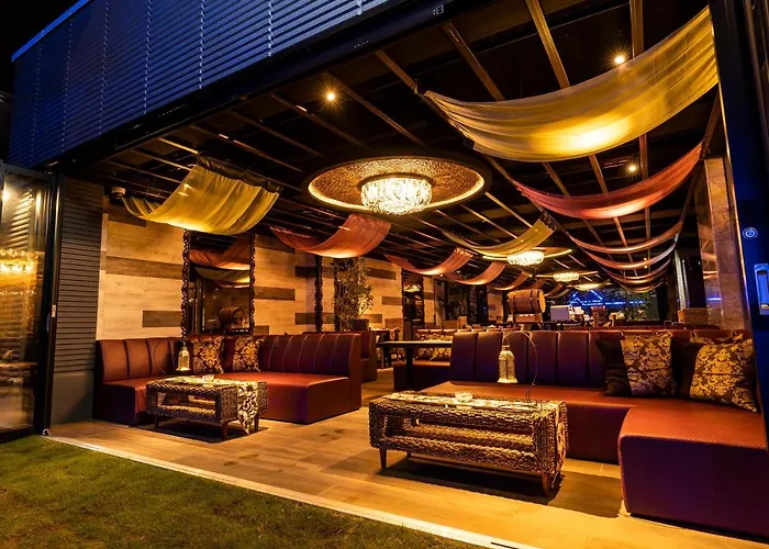 Hotel Petit Bali Garden Shin-Okubo (Adults Only)