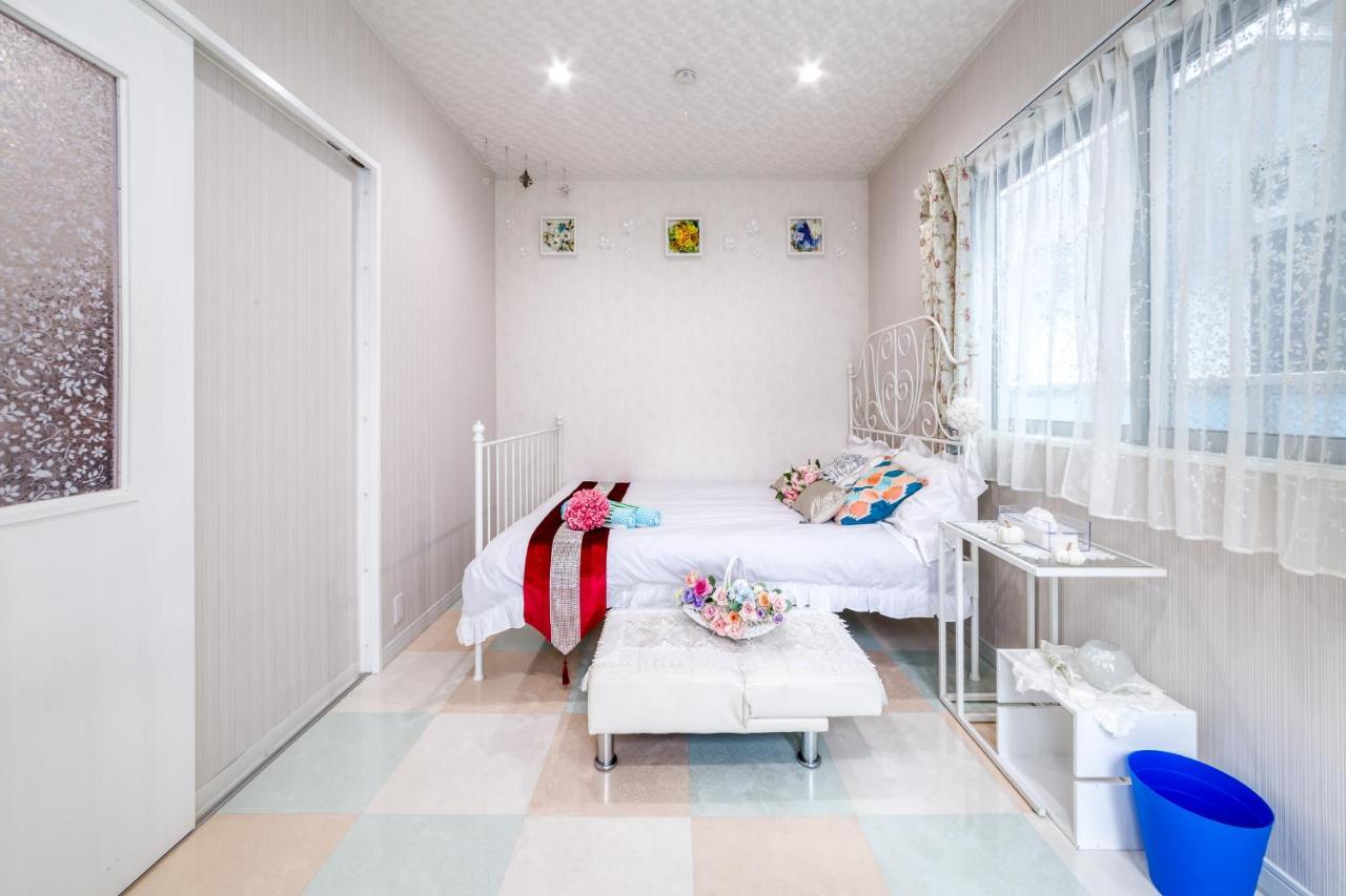Diamond Moon Palace Takadanobaba Apartment Tokyo