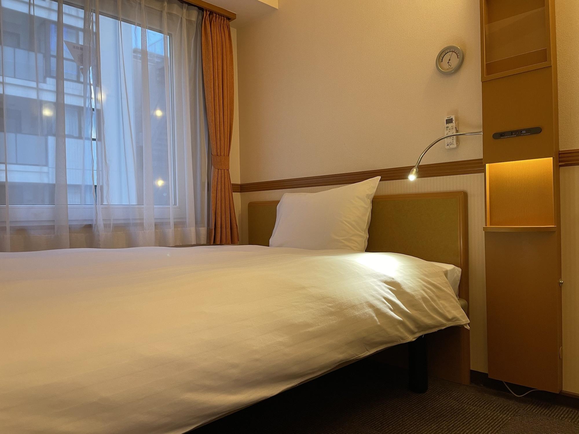 Toyoko Nihombashi Bakurocho Hotel