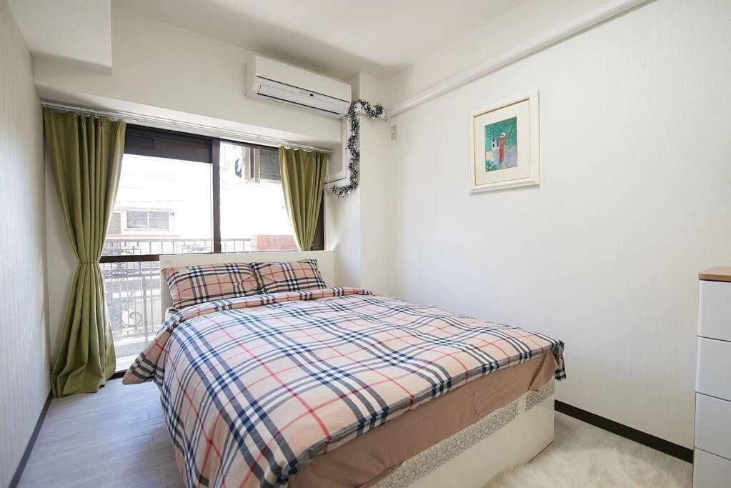 新宿市中心jr线新大久保三分钟紧邻韩国街免费wi-fi Apartment Tokyo
