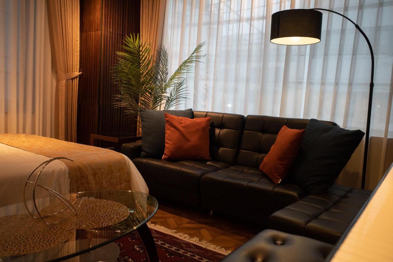 Acoustic Garage Apartment *