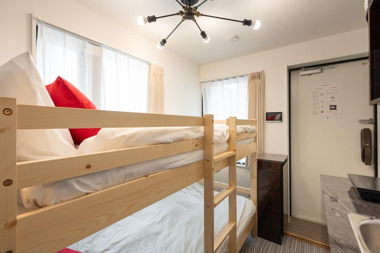 Apartment Lavie Yotsuya Tokyo