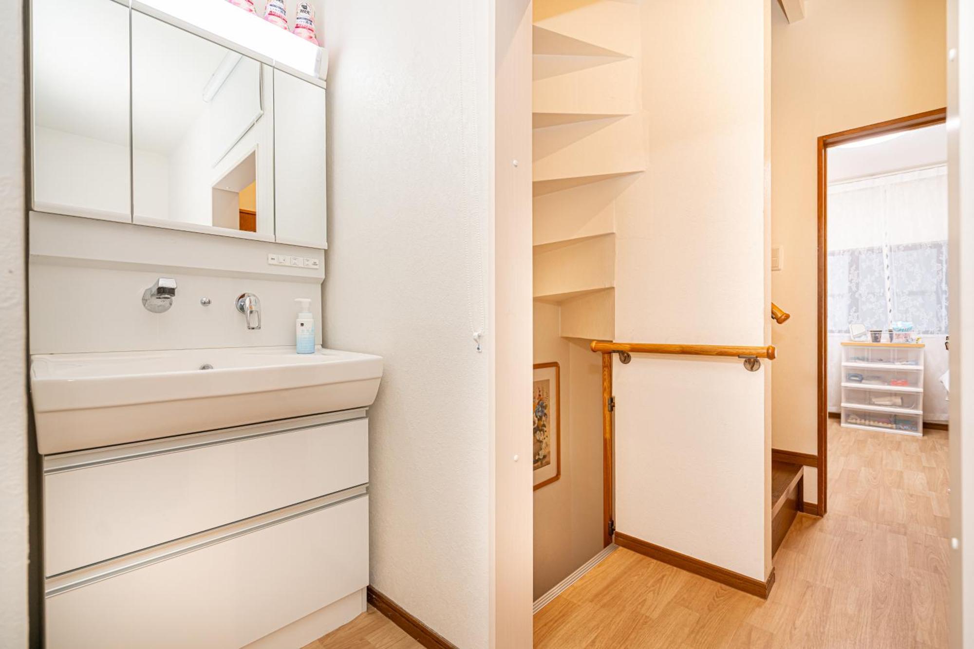 Homestay 秋 5gwifi*東京千代田区皇居1km~king Bldg.