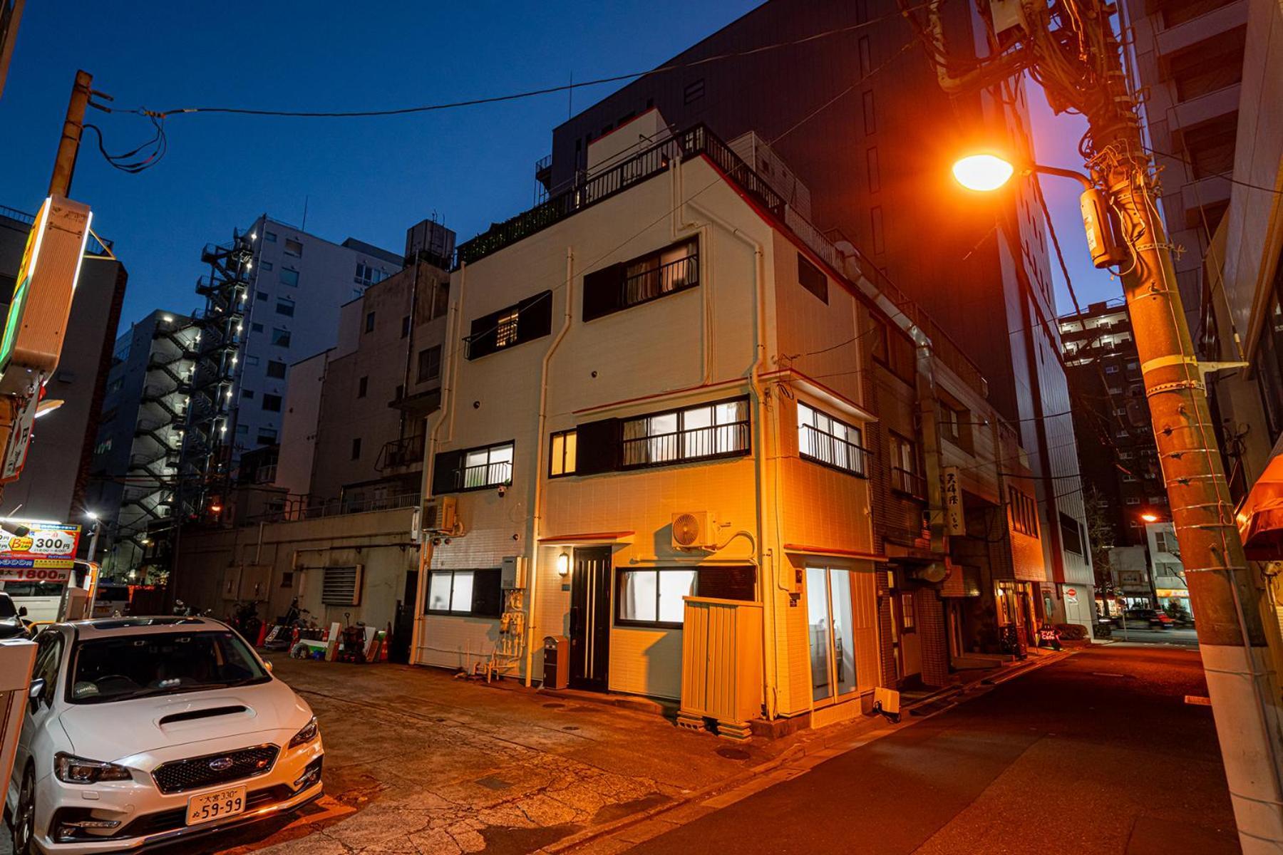 秋 5gwifi*東京千代田区皇居1km~king Bldg. * Tokyo
