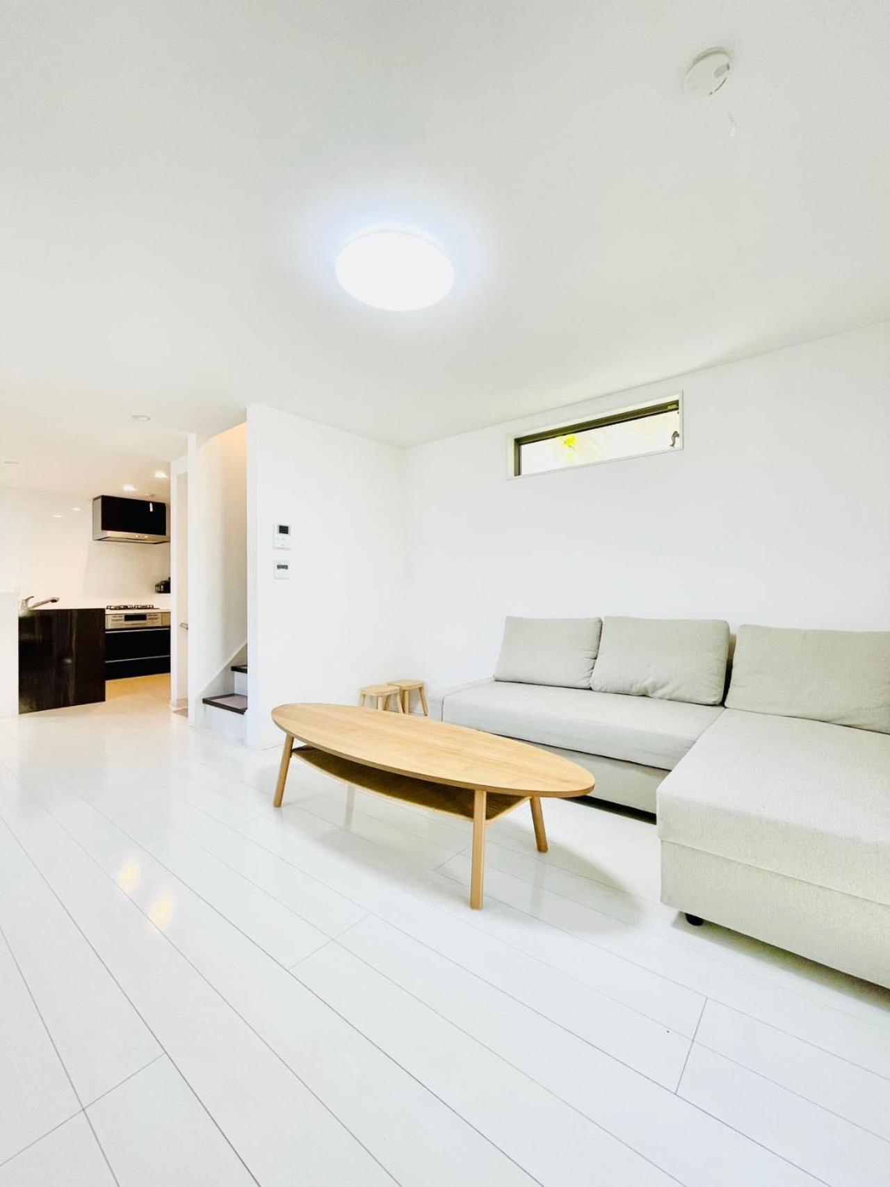 Shinjuku House *