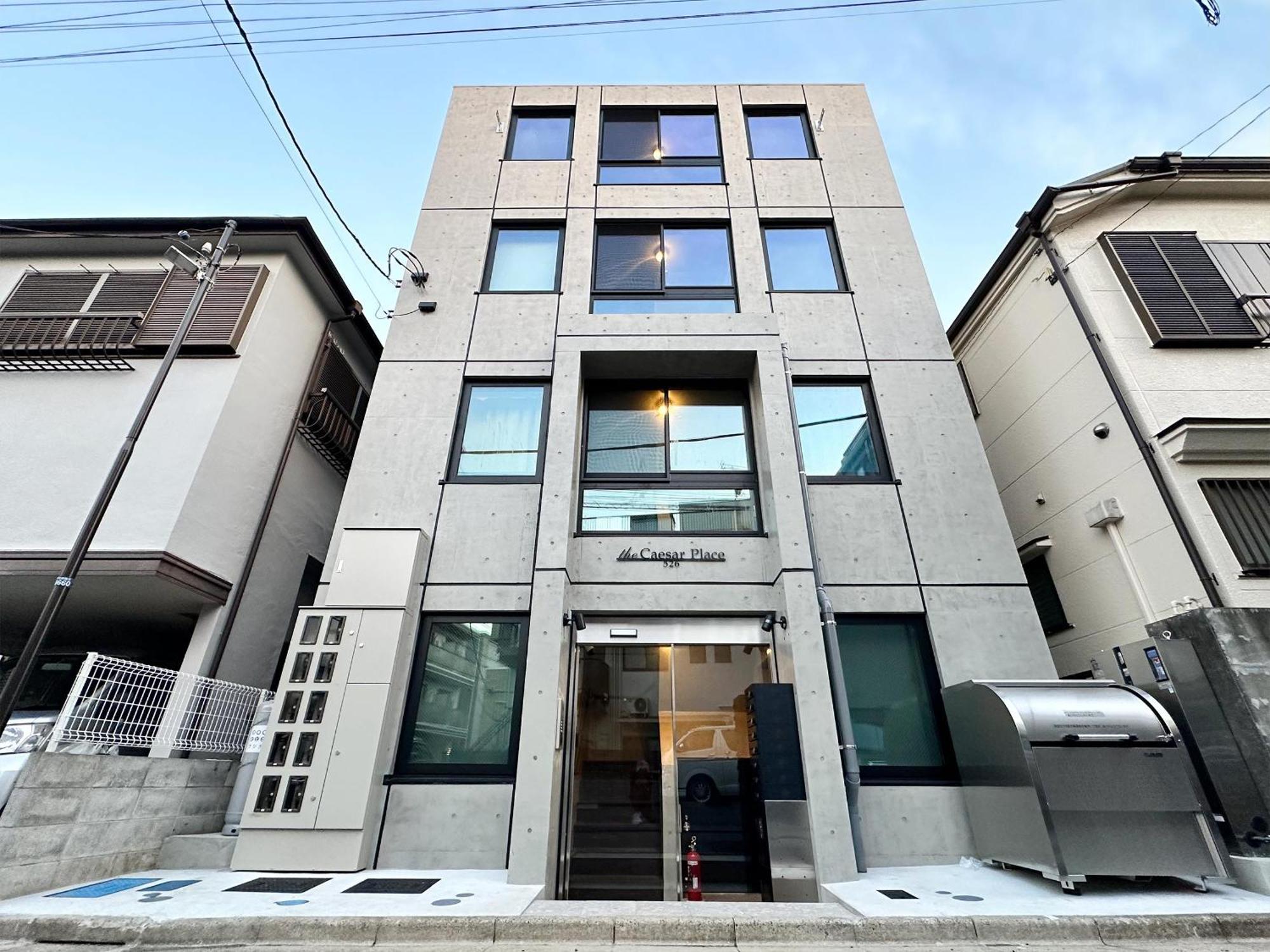 Caesar House Connecting 201and202 Tokyo