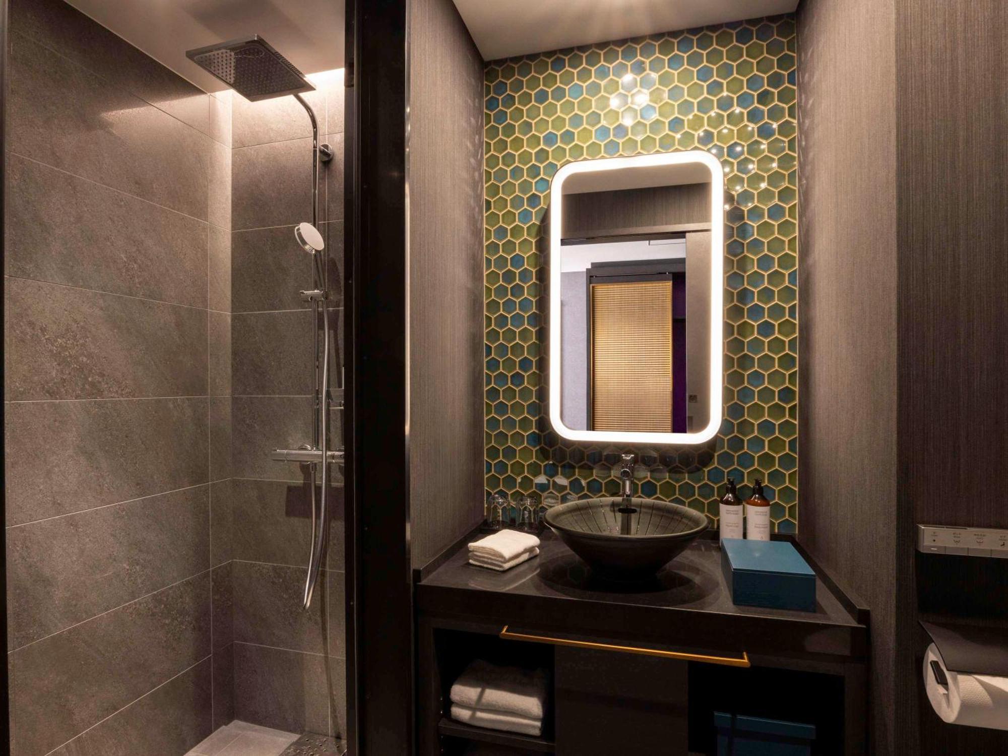 Mercure Haneda Airport Hotel 4*