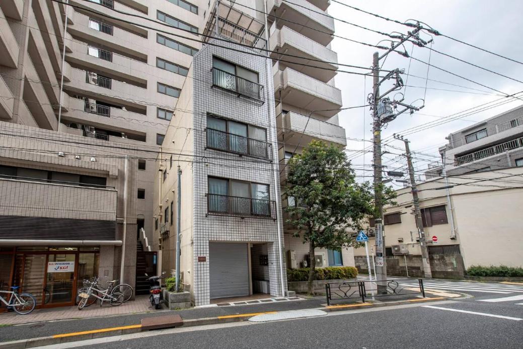 Uhome Tabata Tokyo