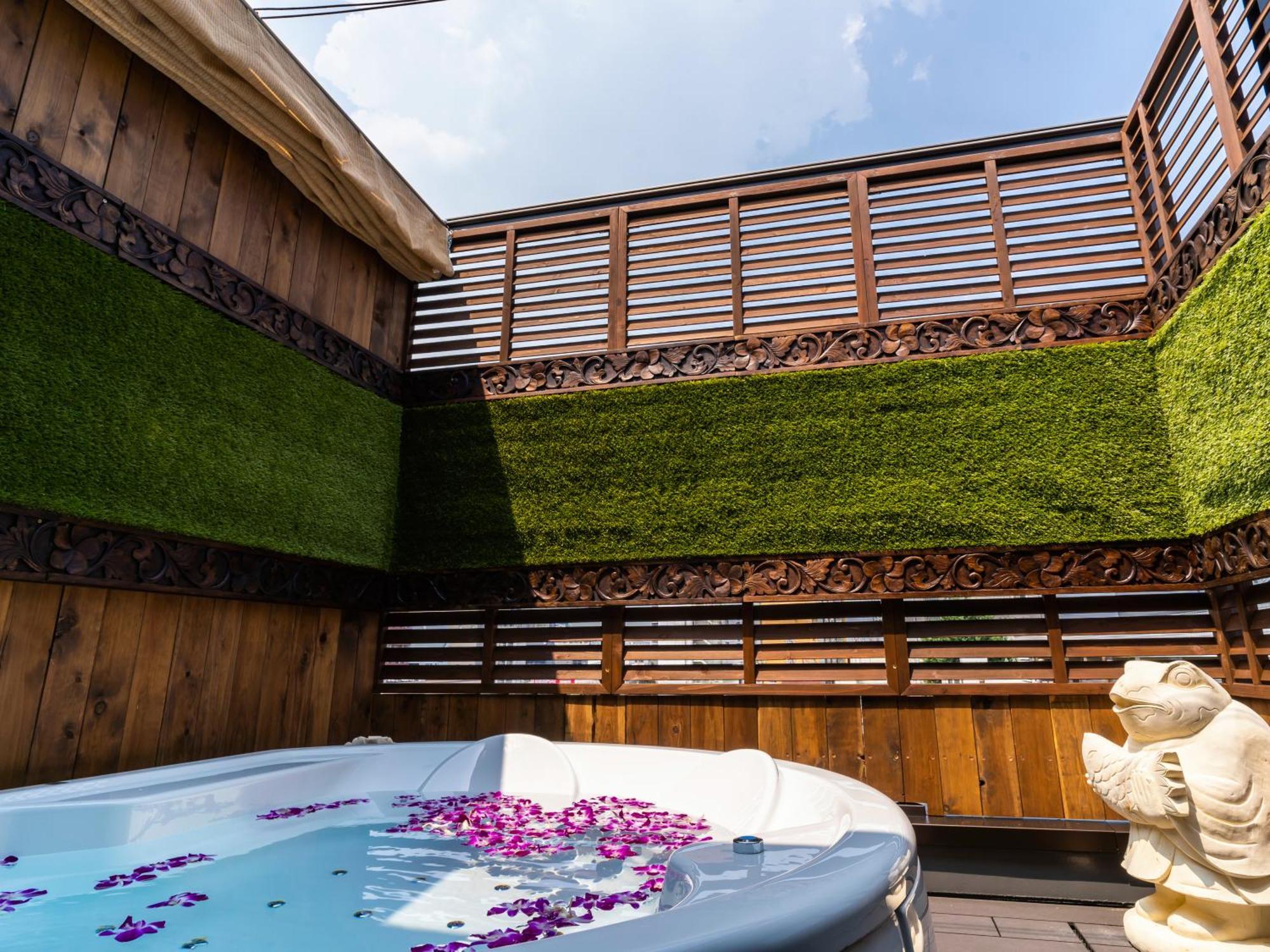Petit Bali Garden Shin-okubo (adults Only) Tokyo