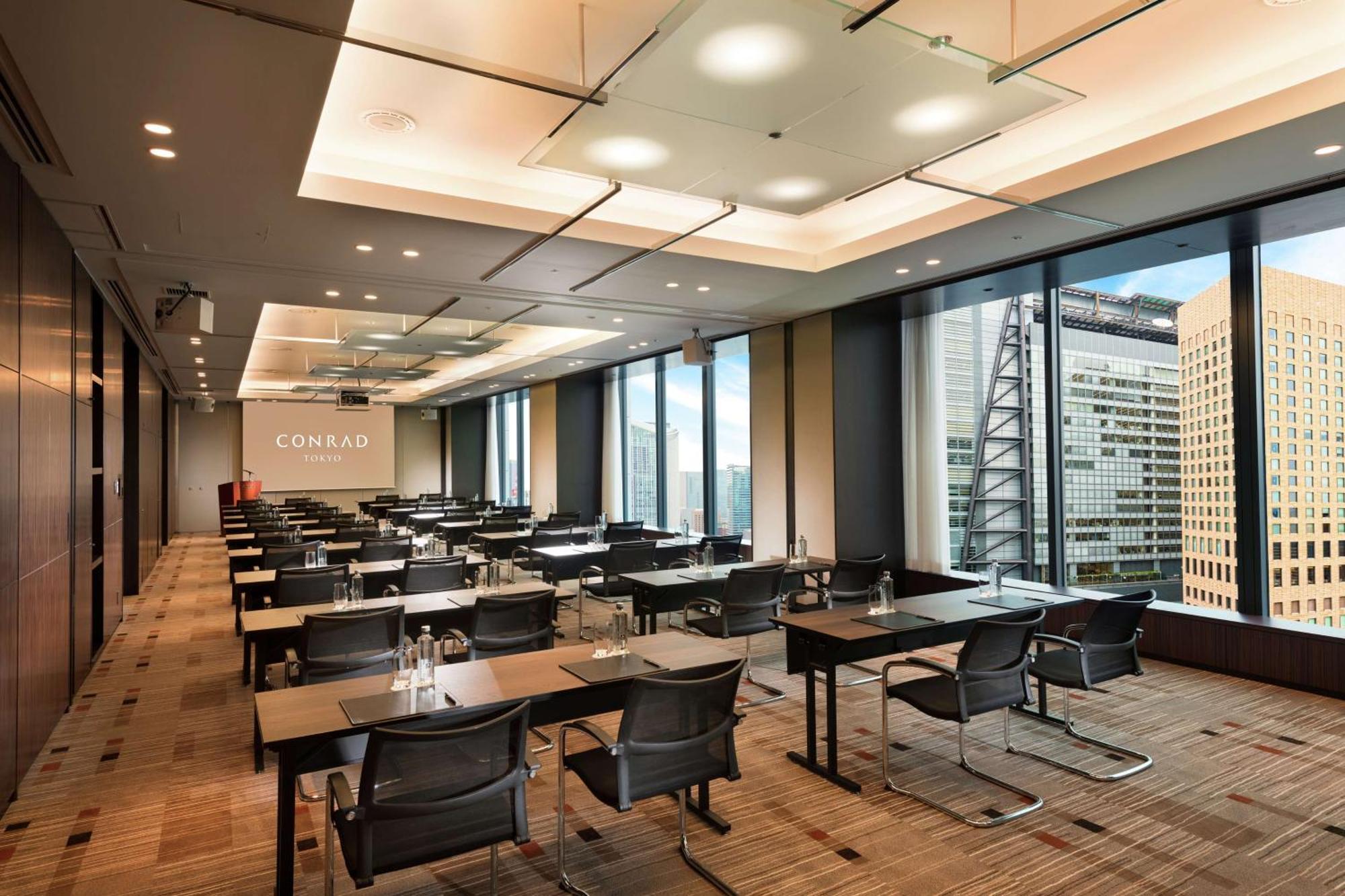 Conrad Hotel 5*