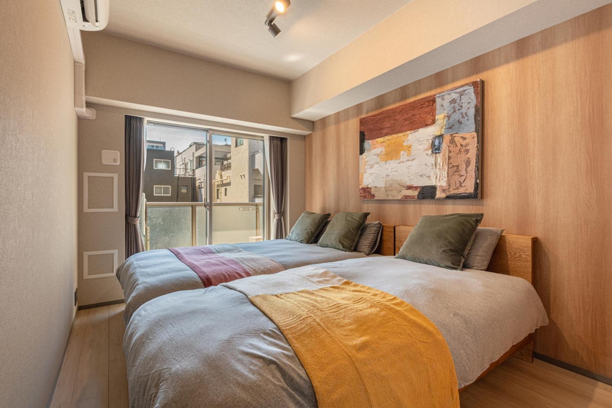 Across Akihabara Guest house *