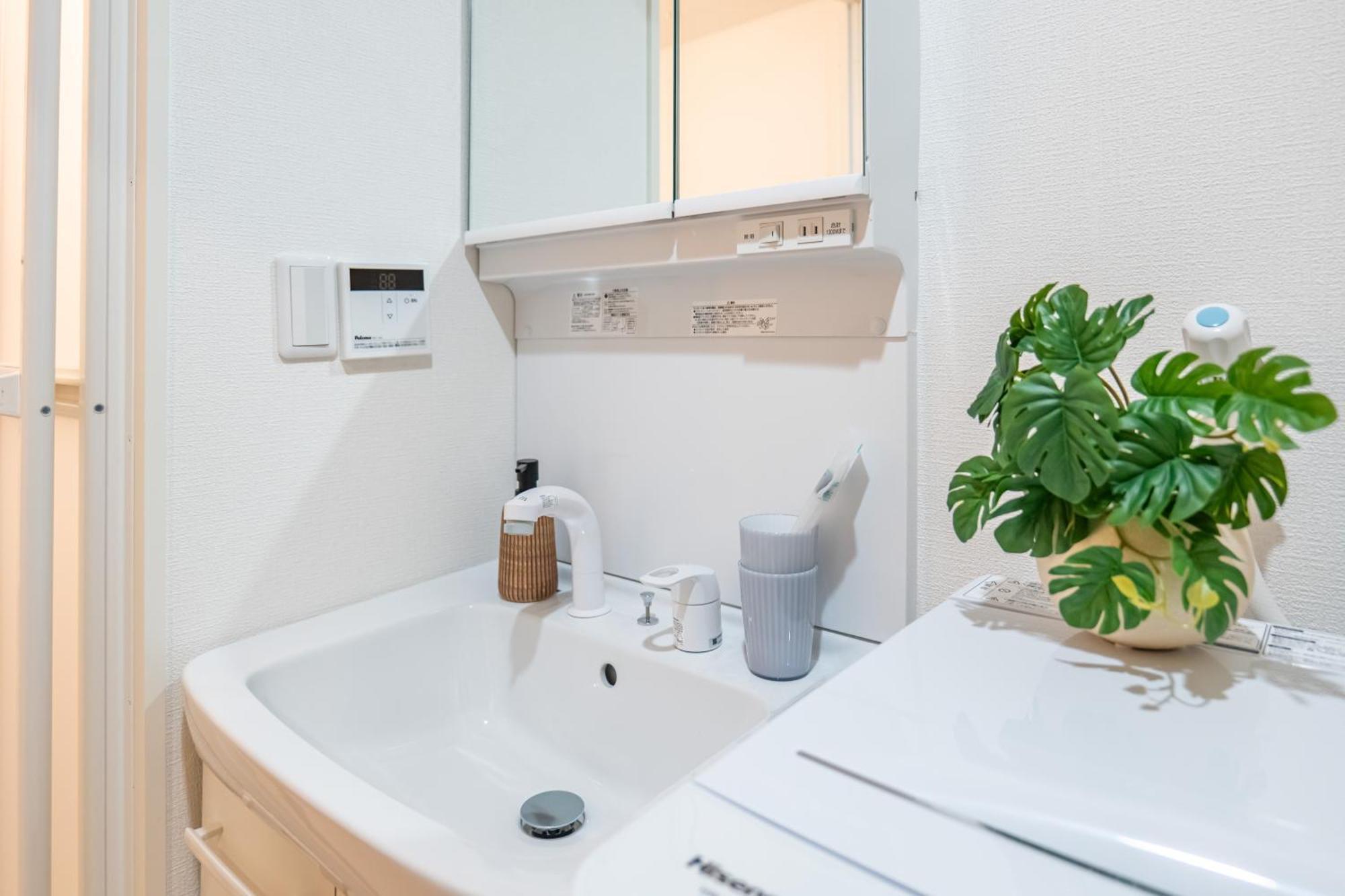 桜の川28 Shin-okubo301 Subway 5mins,new Design,more Than 6 People Apartment