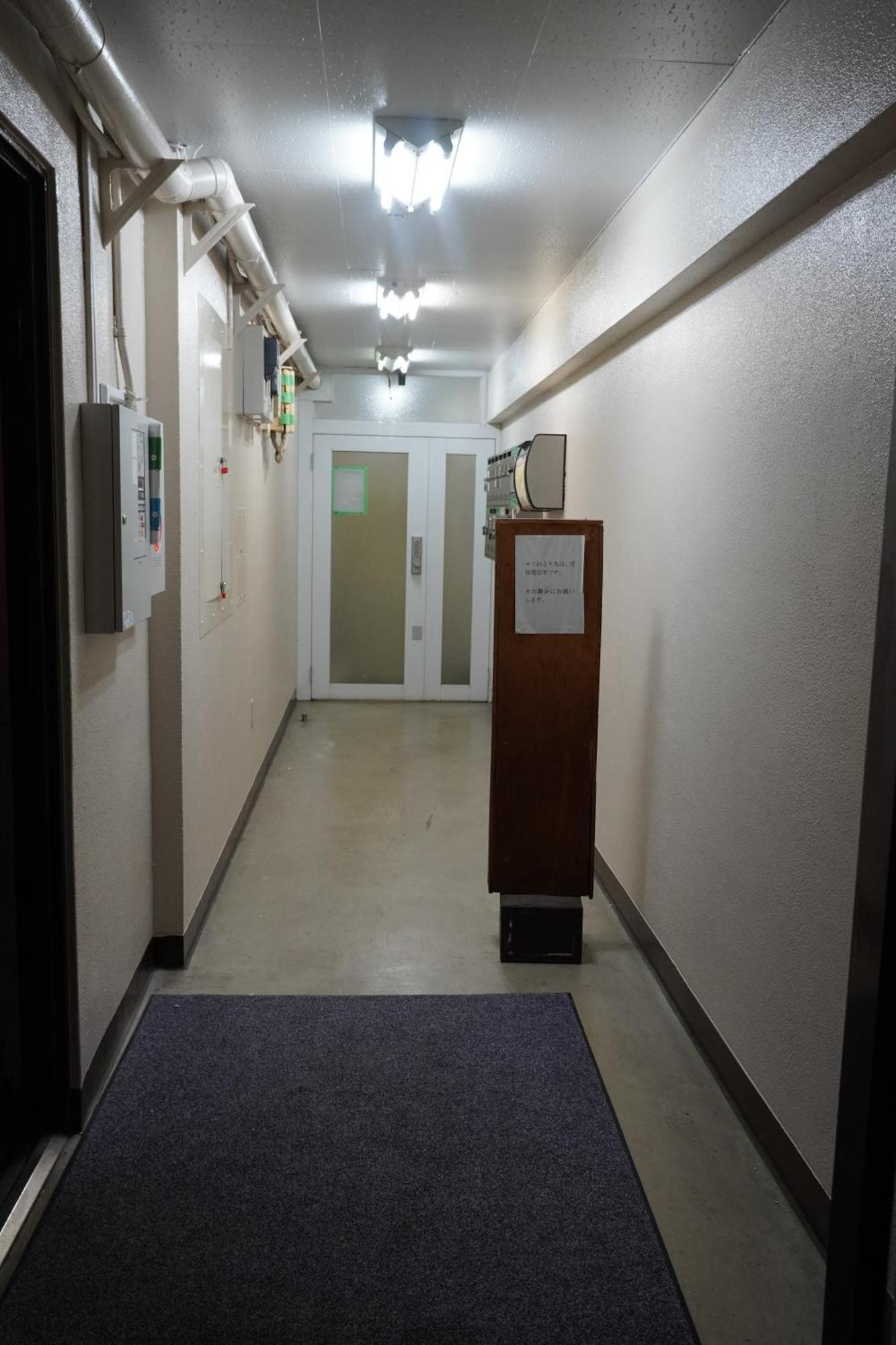恵比寿駅から徒歩1分 渋谷3分 新宿10分 30m2でゆったり 最高の立地 402号室 Apartment Tokyo