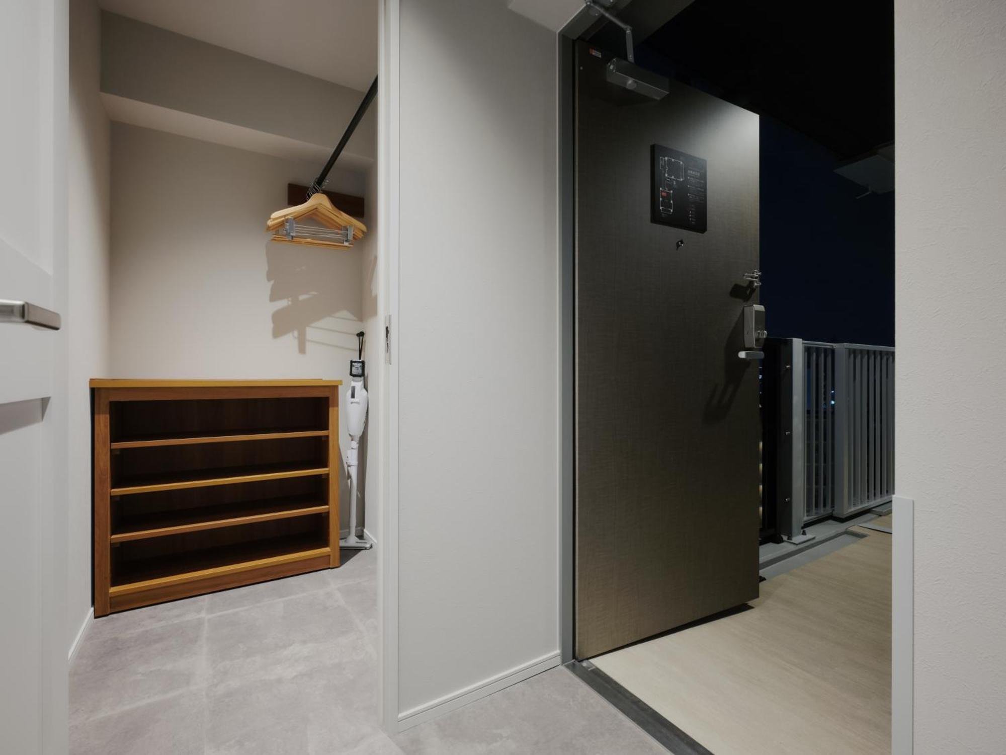 Monday Premium Asakusa Aparthotel