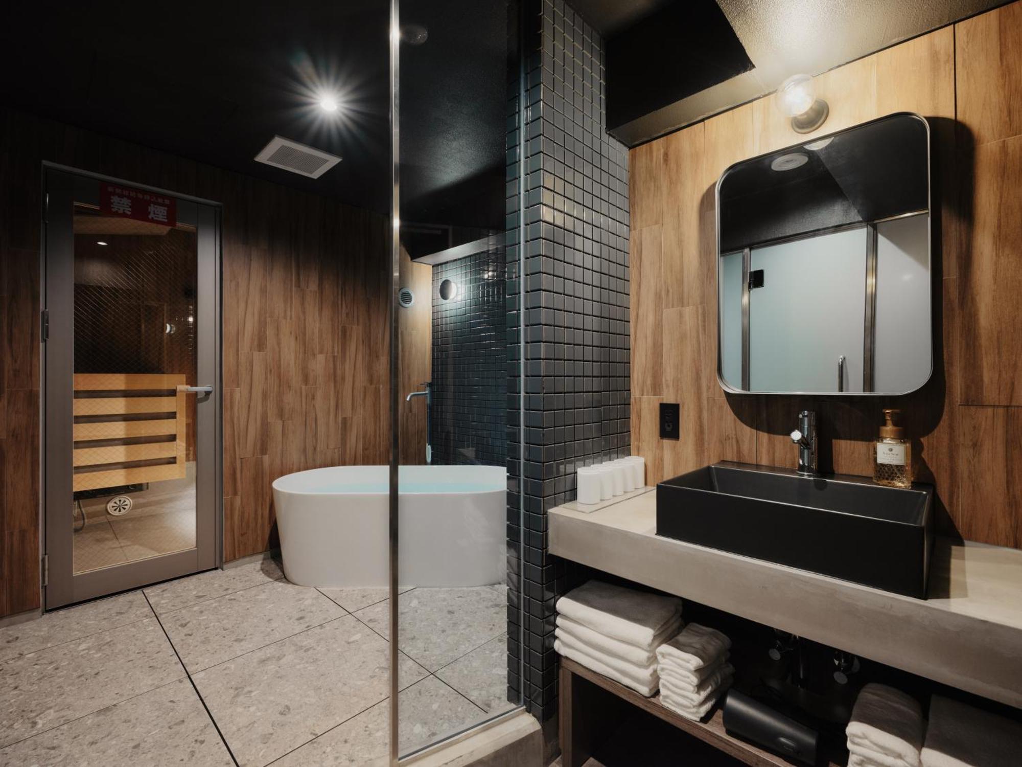 Monday Premium Asakusa Aparthotel
