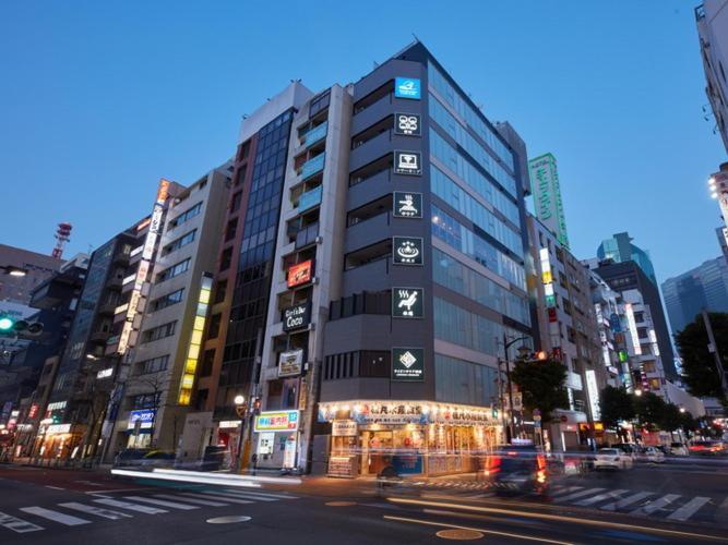 Rembrandt & Shimbashi - Caters To Men Capsule hotel 2*