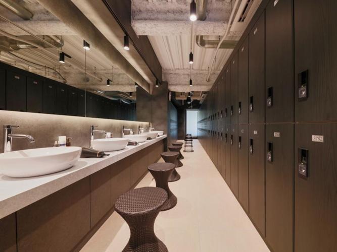 Rembrandt & Shimbashi - Caters To Men 2* Tokyo