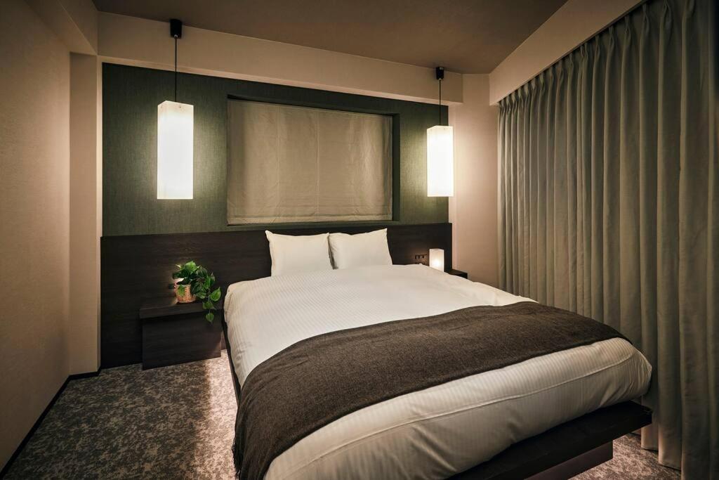 Villa Newopen! - 2 Min Walk From Yoyogi-koen Station - 5 Min Train Ride From Shinjuku - 2 Showers - 123 M2, Private House In The City Centre! Tokyo