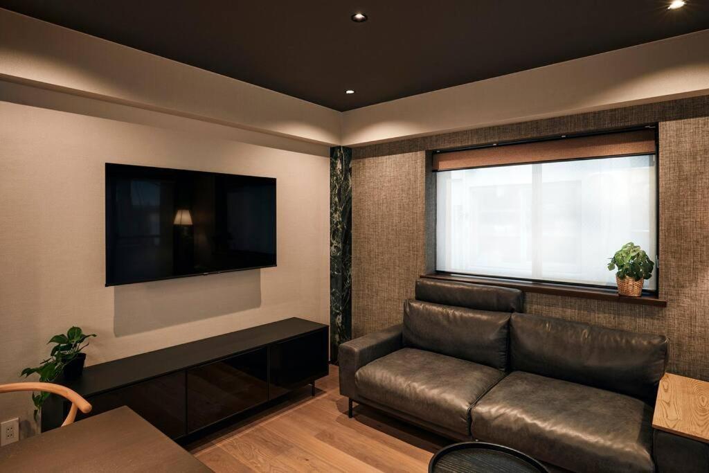 Newopen! - 2 Min Walk From Yoyogi-koen Station - 5 Min Train Ride From Shinjuku - 2 Showers - 123 M2, Private House In The City Centre! Tokyo