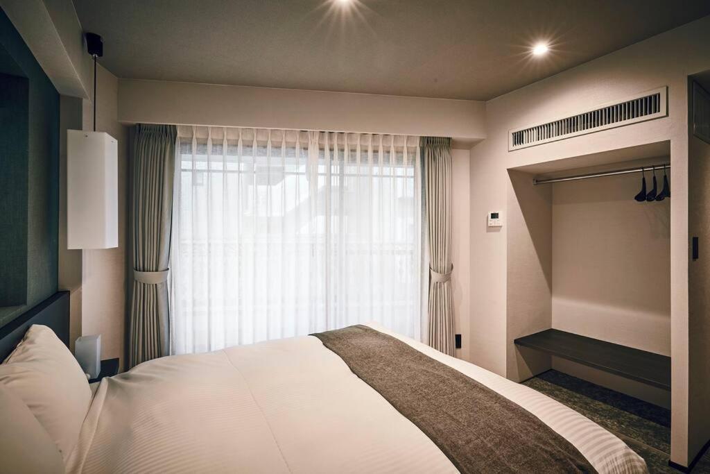 Newopen! - 2 Min Walk From Yoyogi-koen Station - 5 Min Train Ride From Shinjuku - 2 Showers - 123 M2, Private House In The City Centre! Villa Tokyo