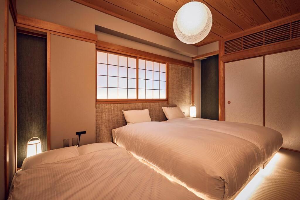 Villa Newopen! - 2 Min Walk From Yoyogi-koen Station - 5 Min Train Ride From Shinjuku - 2 Showers - 123 M2, Private House In The City Centre!