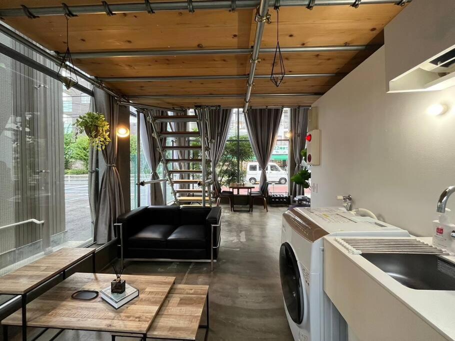 Conveniently Located Near Shinjuku *