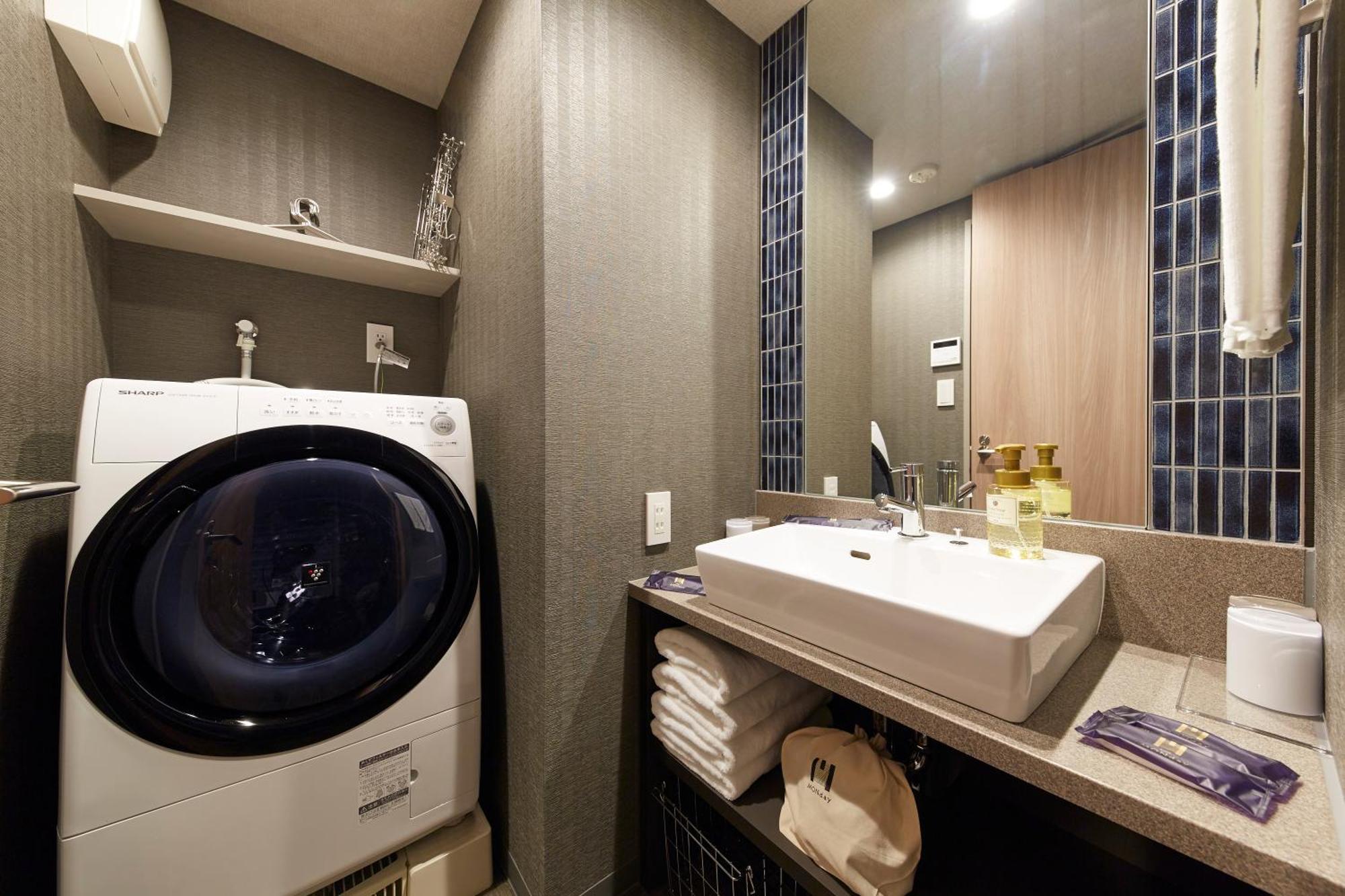 Monday Premium Ginza Shintomicho 4* Tokyo
