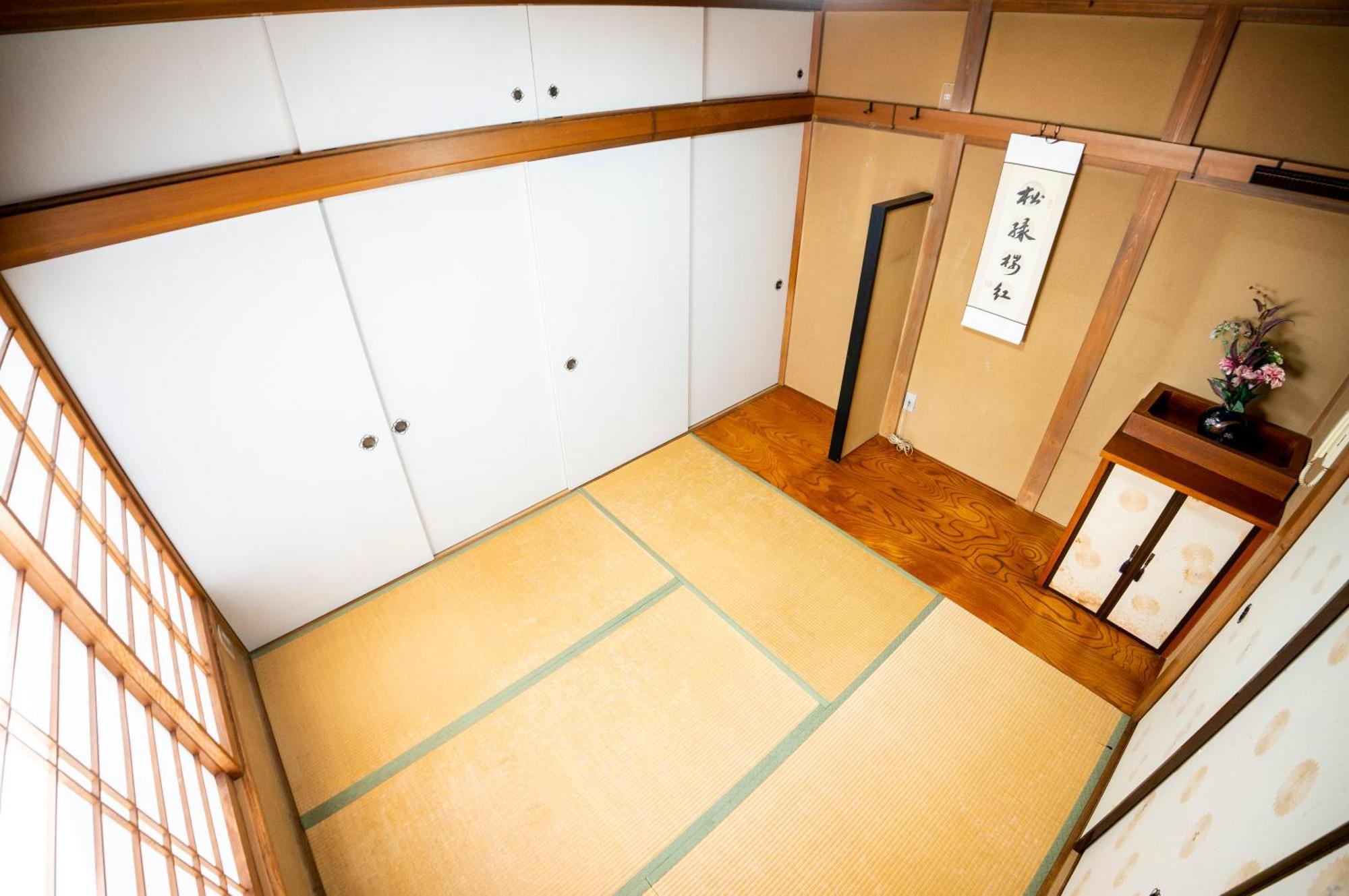 Family Or Business Travel 20 Percent Off 20 Guests 144sqm Free Ikebukuro Shuttle 2 Kitchens Bathrooms 4 Bedrooms *
