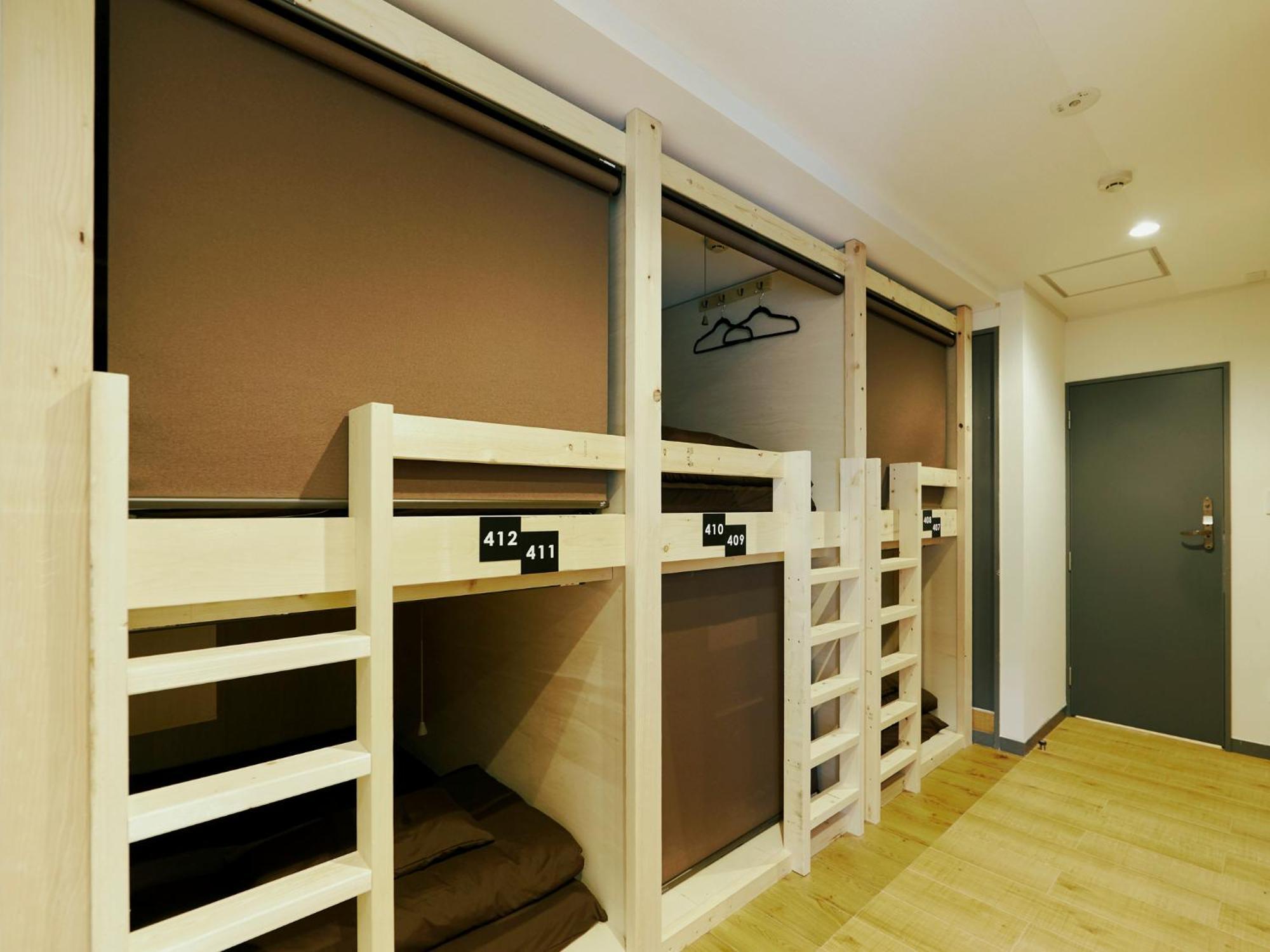 Akasaka Hive Hostel *