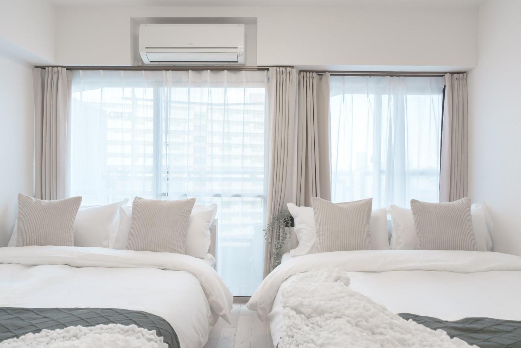 1 Minute From Higashi-shinjuku Station Large Living