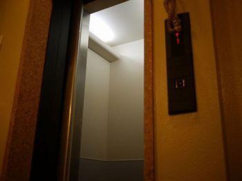 Khaosan Kabuki Hostel *