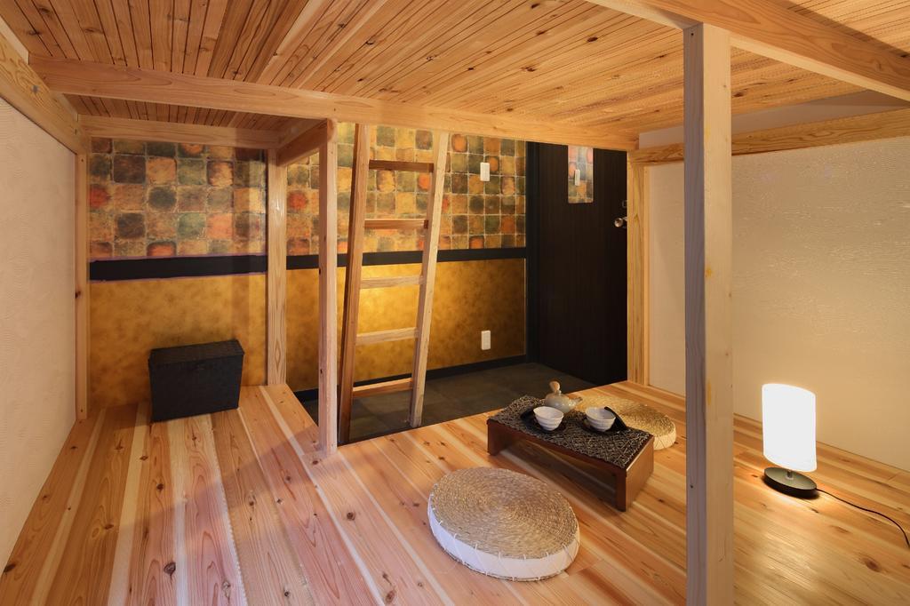 Ikidane House