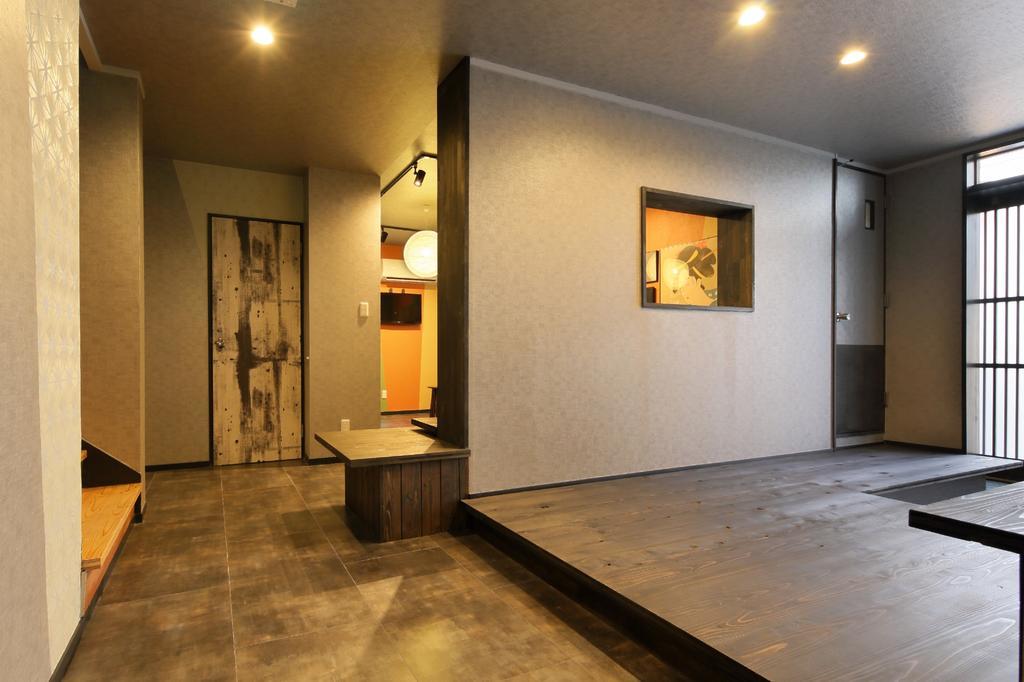 Ikidane House *