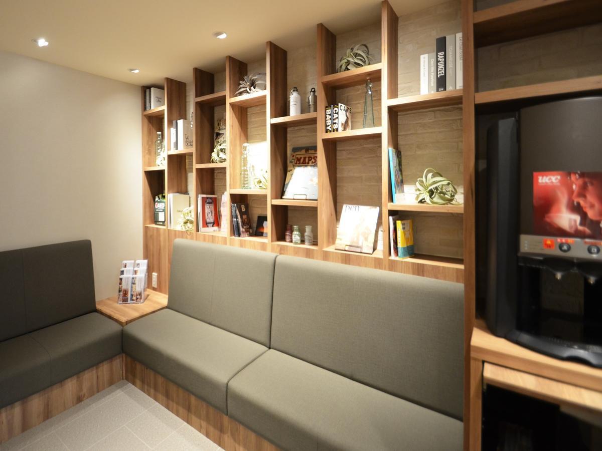 Capsule hotel Global Suidobashi 2*