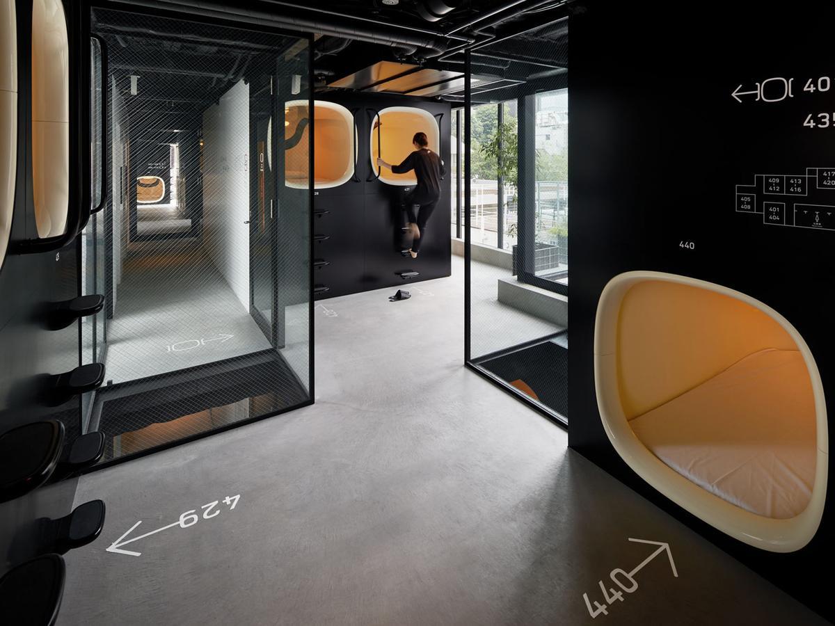Capsule hotel 9h Nine Akasaka Sleep Lab
