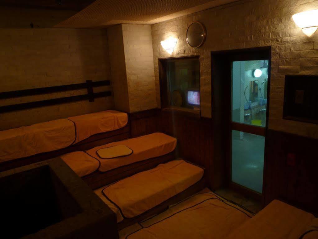 Capsule Kinshicho *