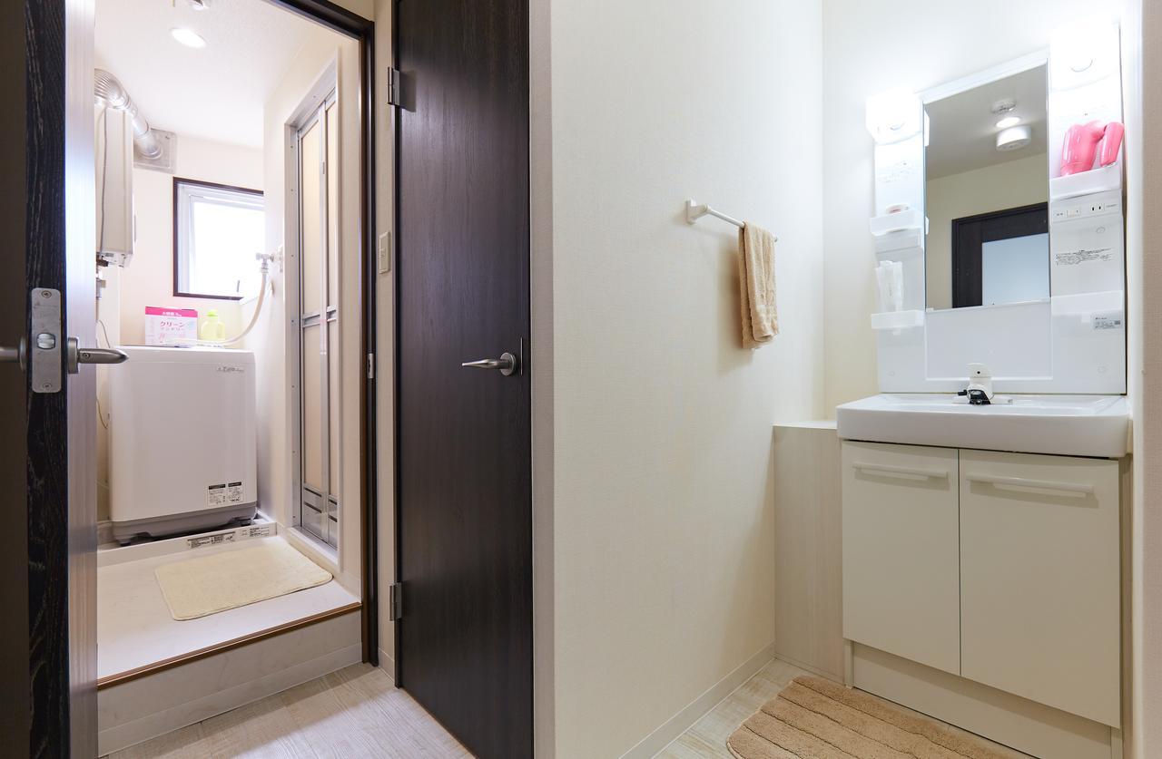 Apartment H-nishikamata Colorbee House *