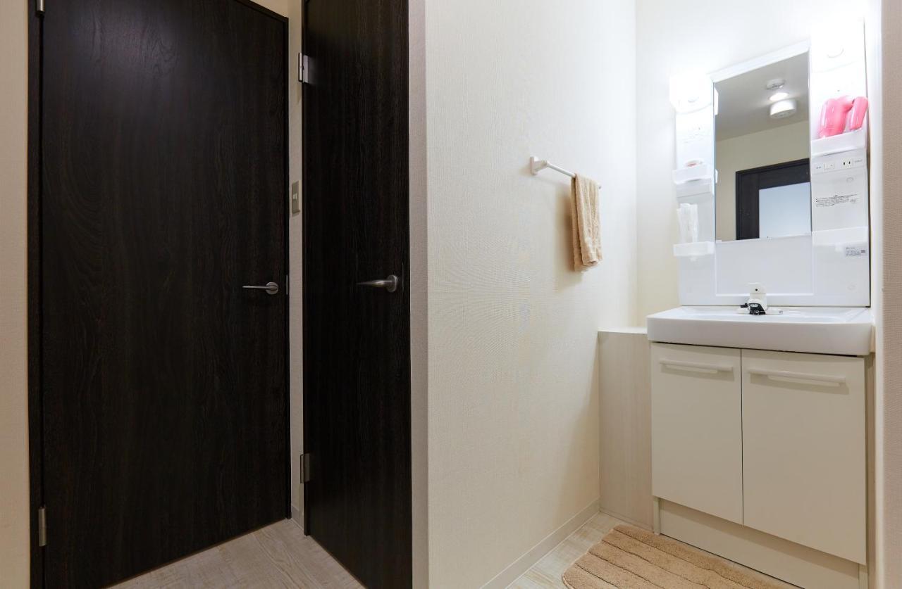 Apartment H-nishikamata Colorbee House