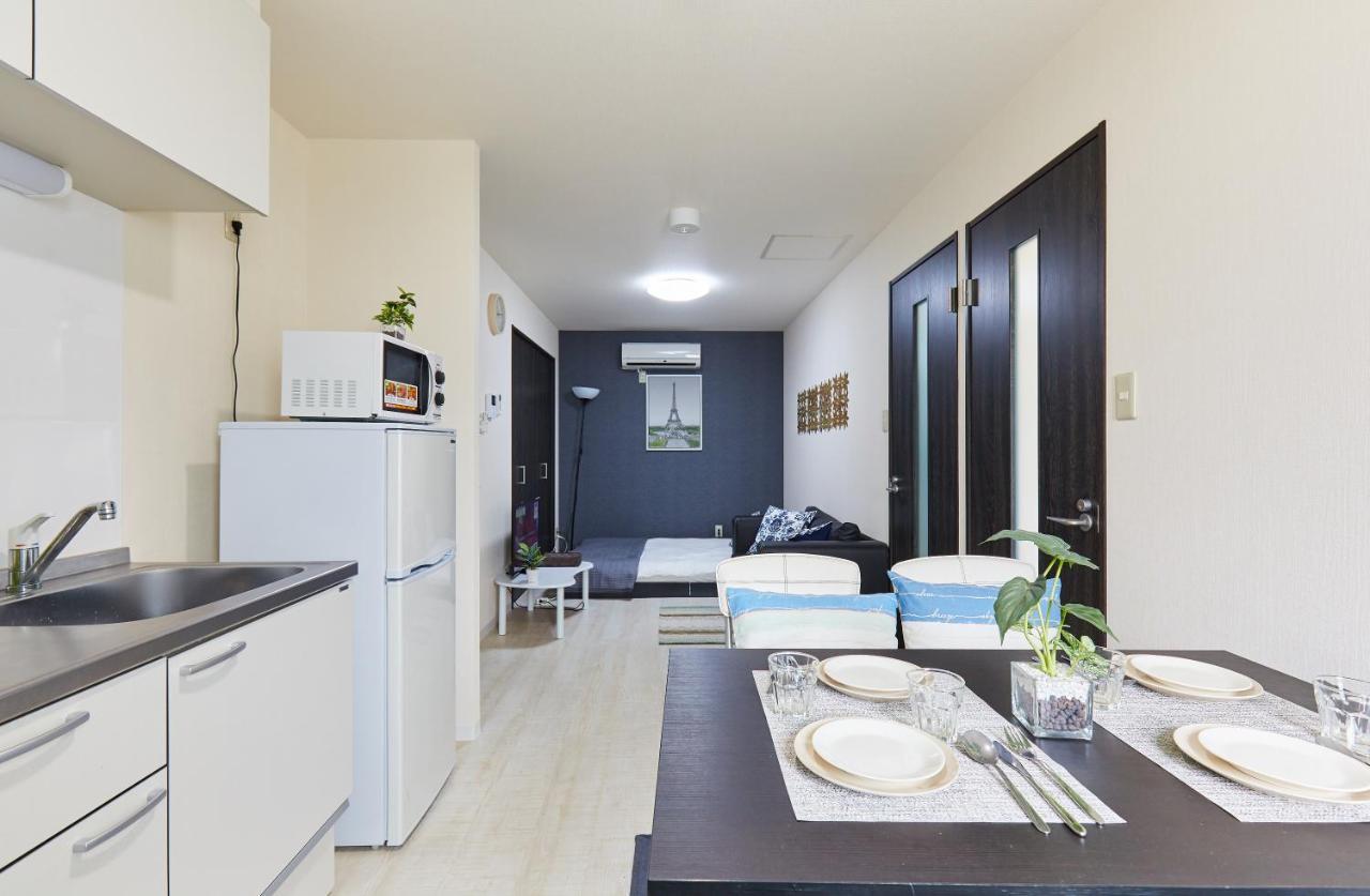 Apartment H-nishikamata Colorbee House *