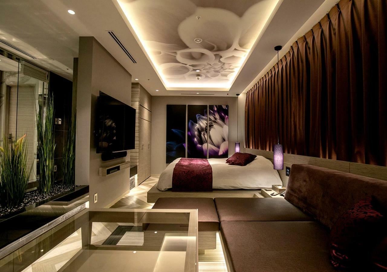 Love hotel Rex Akasaka 3*