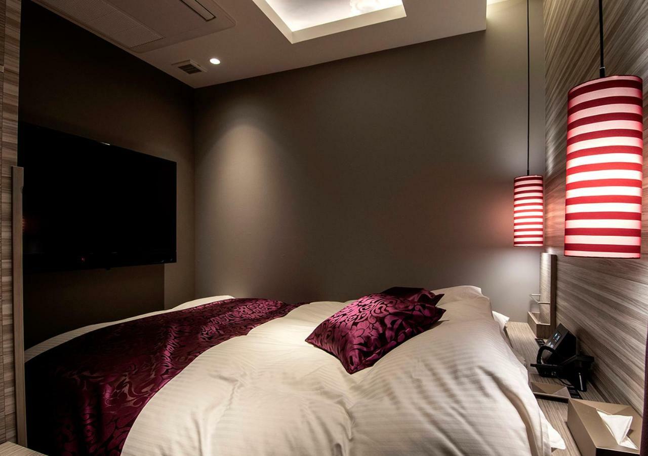 Rex Akasaka Love hotel 3*