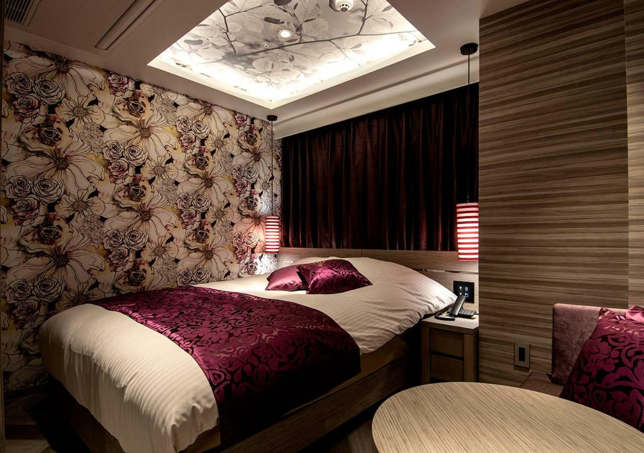 Rex Akasaka Love hotel 3*