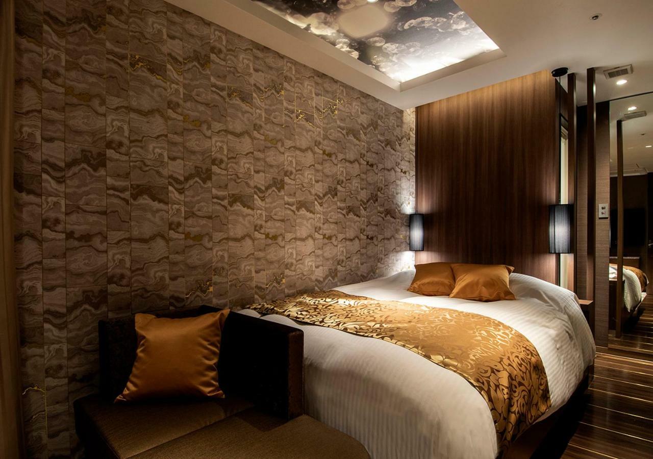 Rex Akasaka Love hotel 3*