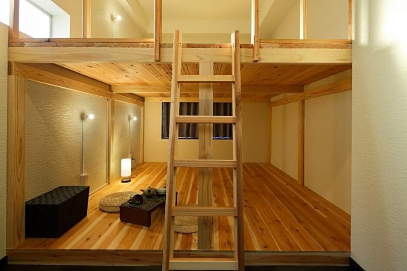Hostel Ikidane House