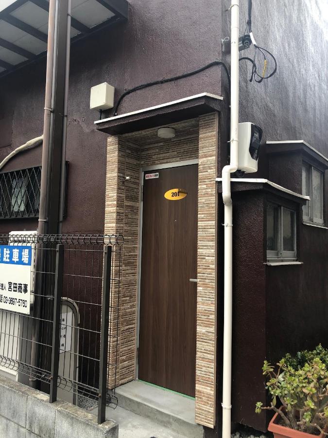 Re 2 Apartment Tokyo