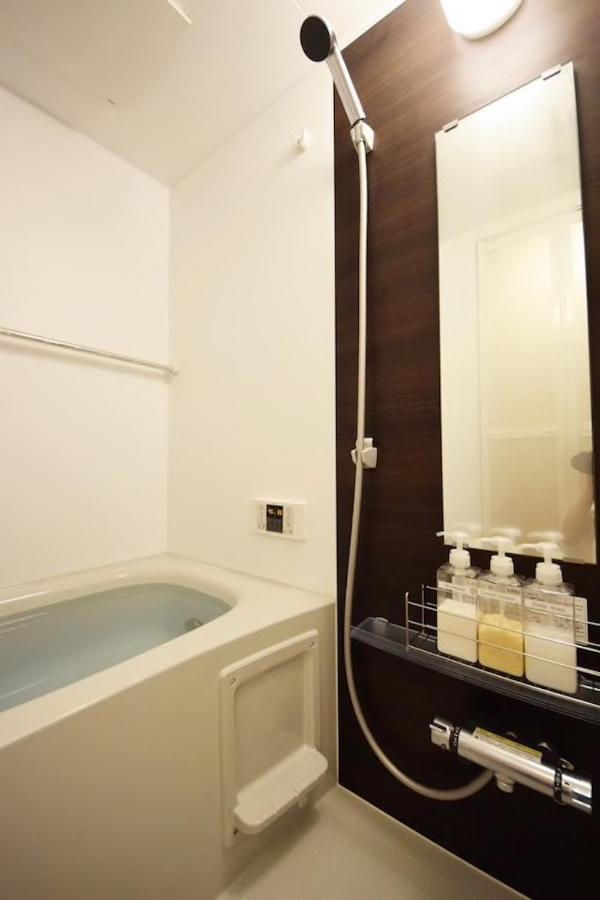 Three 101 Apartment